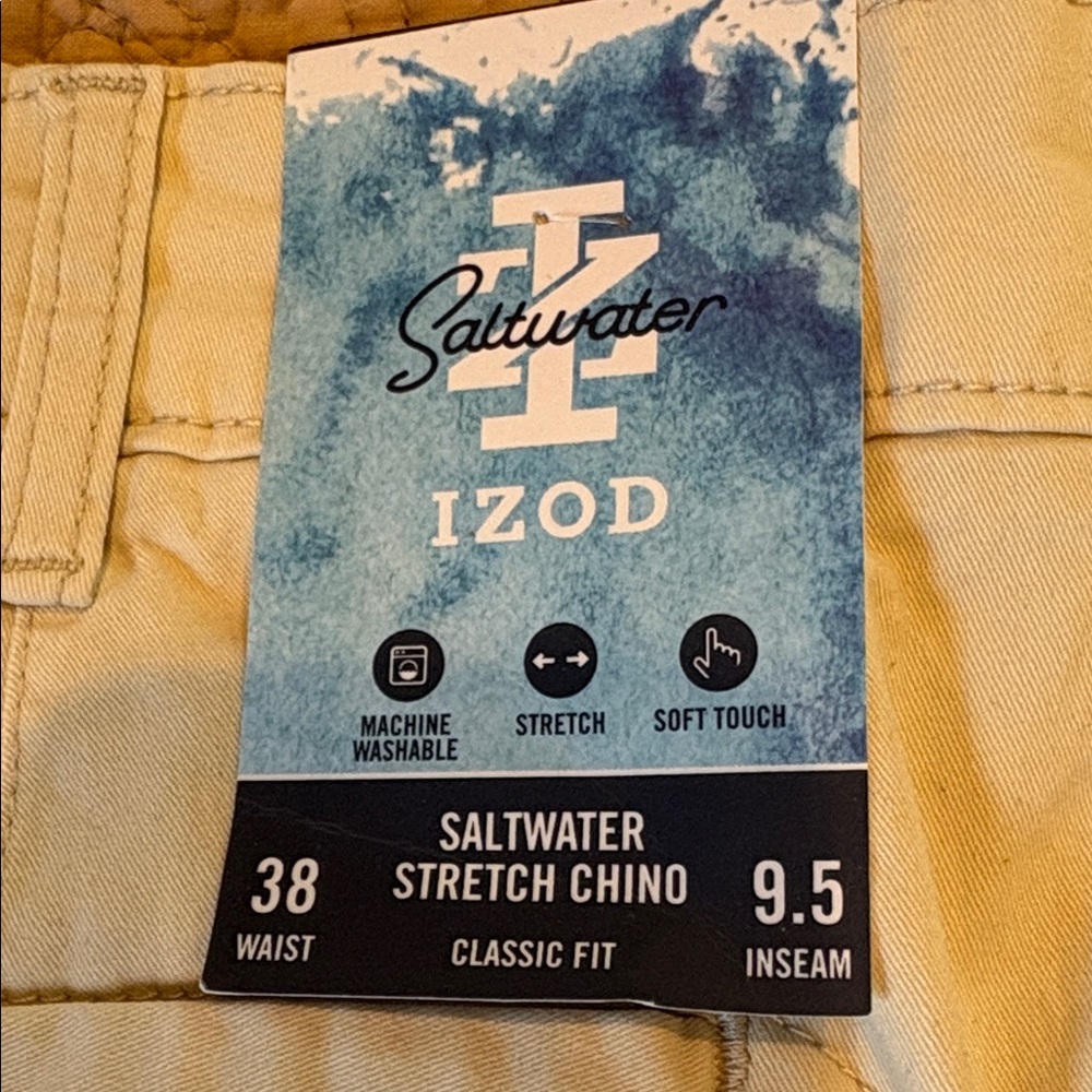 Izod Saltwater Stretch Chino shorts in Beige - Picture 2 of 4